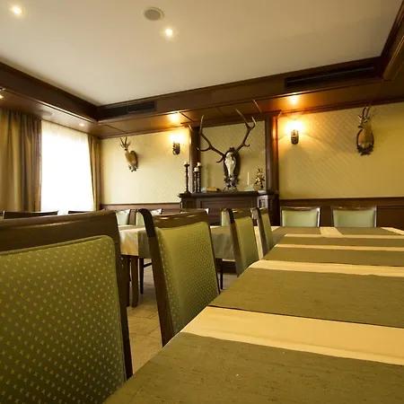 Hunting Chateau Guest house Krupina